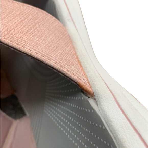 Clarks Cloudsteppers Women's Blush Pink Cross-Strap Slide Sandals - Picture 8 of 8